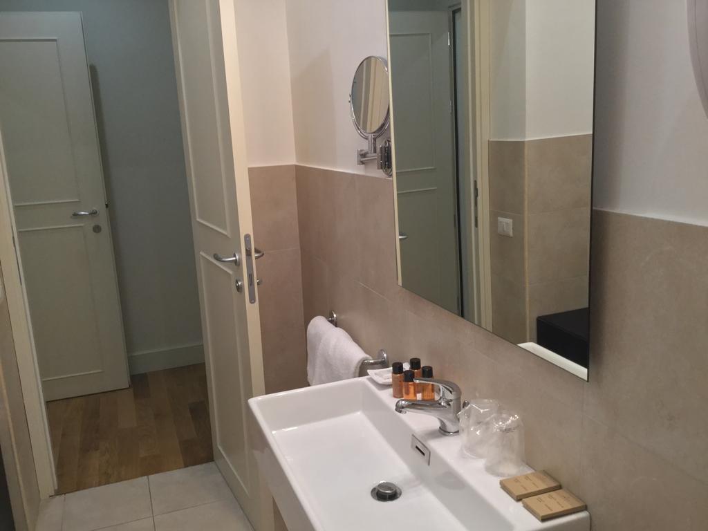 Rhome Terminal Guest House Rome Bagian luar foto