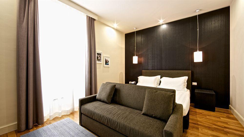 Rhome Terminal Guest House Rome Bagian luar foto